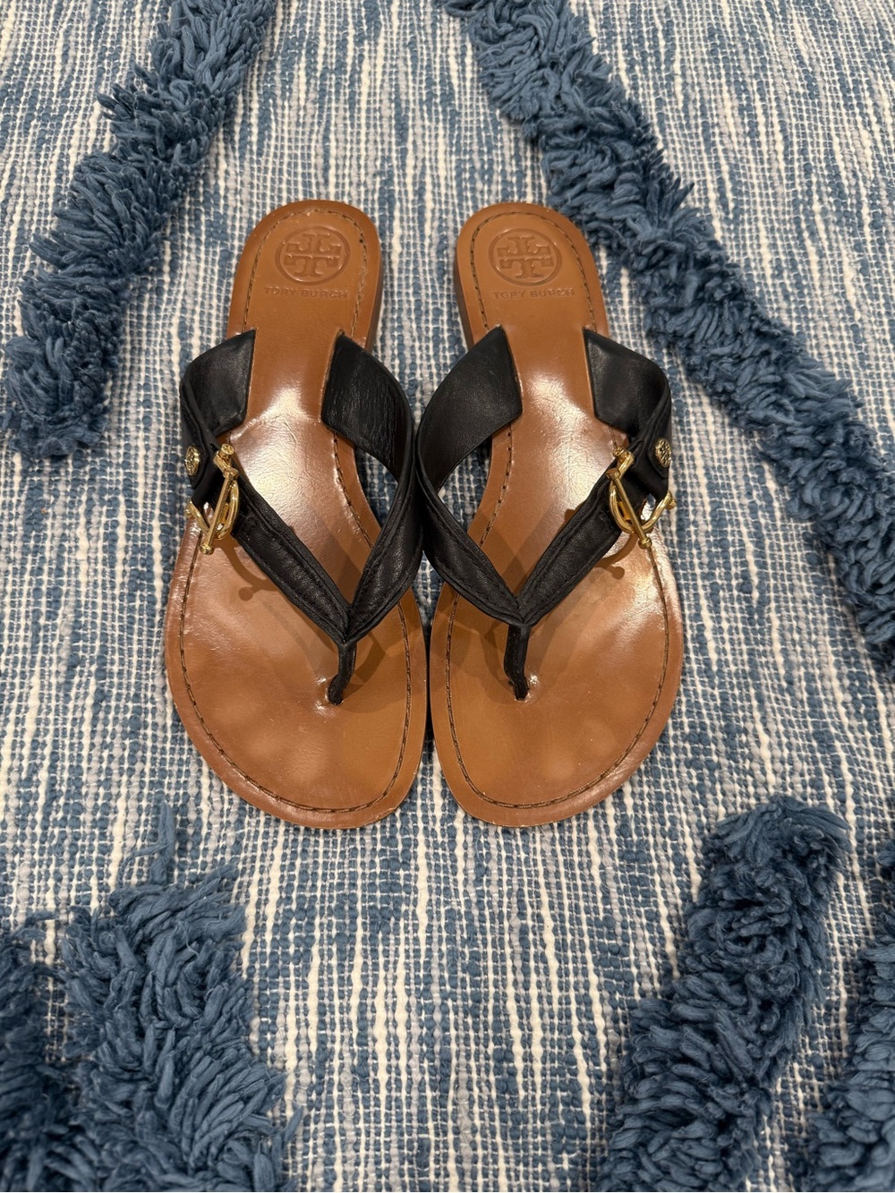 Tory Burch Black Leather Thong Sandals with Gold Logo Accent Size 7.5